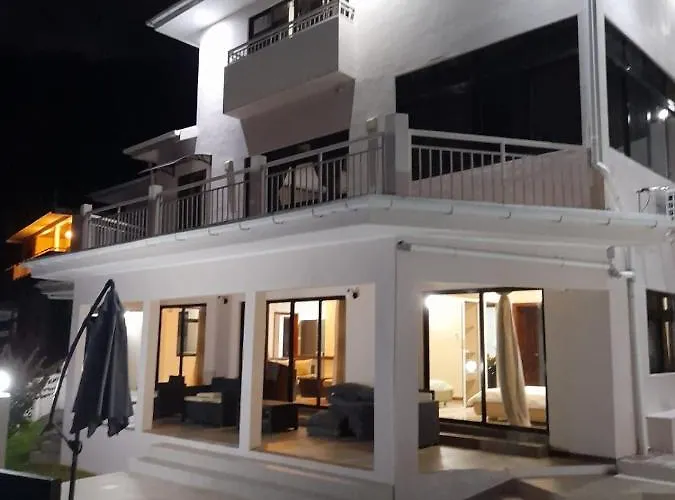 Maison L'horizon Vakantiehuis De Quincey Village